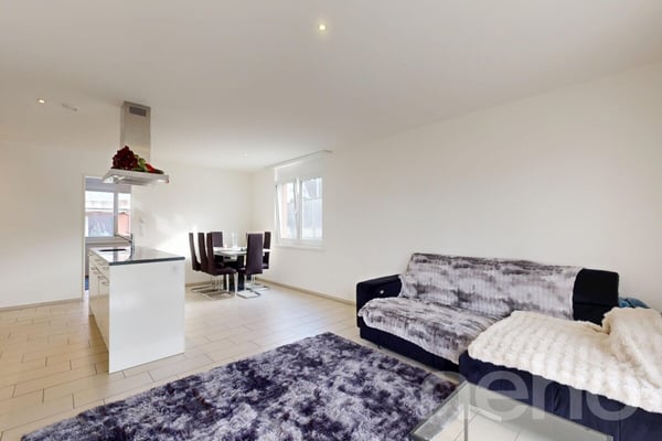 Moderne 3.5-Zimmer-Gartenwohnung mit 184 m² Garten und Sitzplatz 2