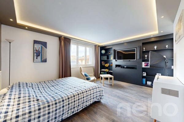 Superbe villa familiale, piscine intérieure, terrasses et vue forêt 11