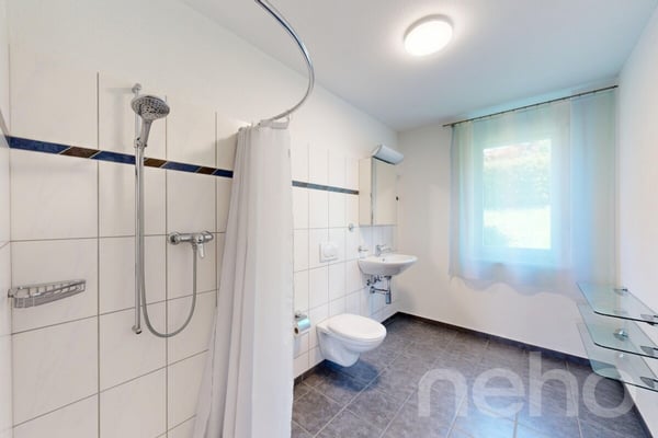 Lichtdurchflutete Terrassenwohnung mit Weitblick & Komfort 9