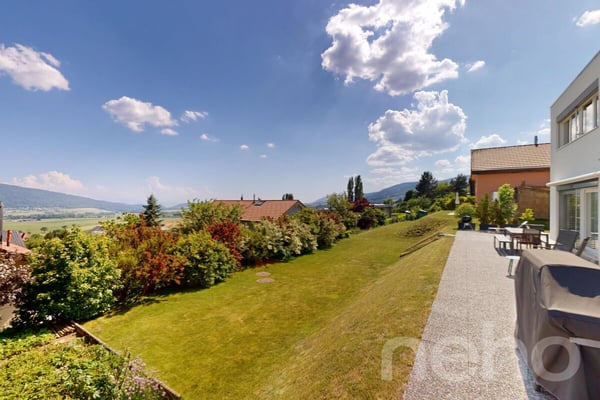 Maison familiale 6.5 pièces avec jardin et vue montagnes panoramique 2