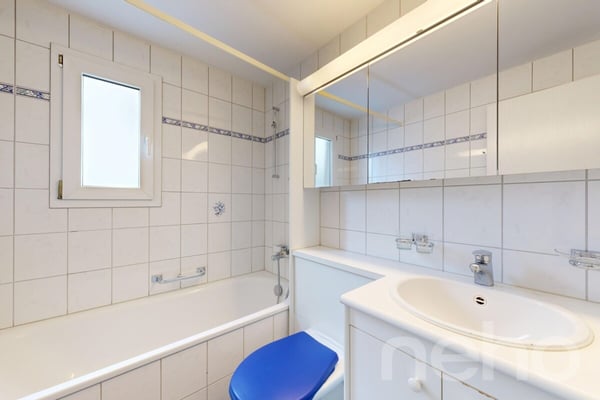 Gepflegtes 5-Zimmer Doppeleinfamilienhaus an familienfreundlicher Lage 7