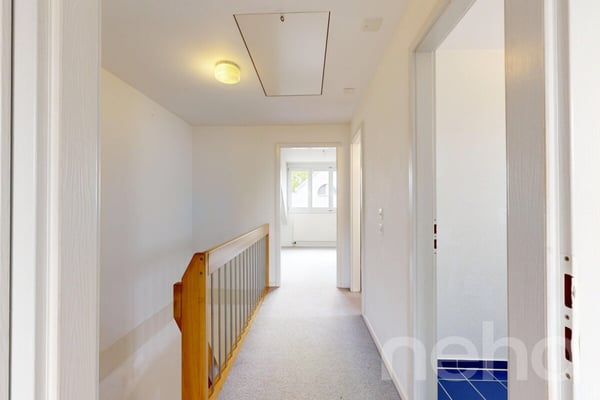 Gepflegtes 5-Zimmer Doppeleinfamilienhaus an familienfreundlicher Lage 10