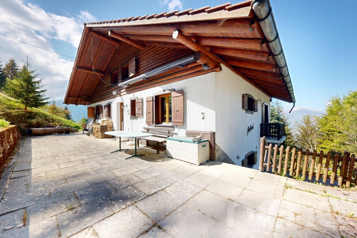 Immobilie in Les Giettes - Authentique chalet avec fort potentiel ? Les Giettes (1871) - Bild 1