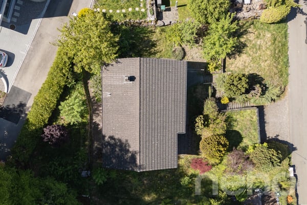 5-Zimmer Haus mit Charme und grossem Garten - mit Neubaupotenzial 12