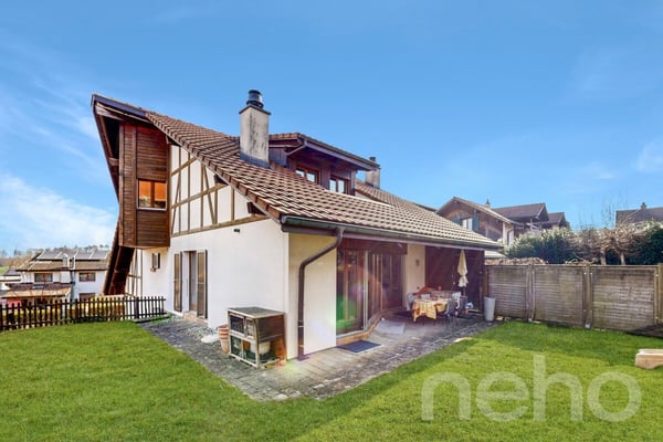 Belle villa familiale avec jardin à Avry-sur-Matran 3