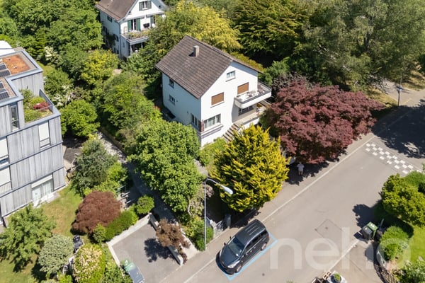 Seltene Chance: 5.5-Zimmer-Einfamilienhaus an Toplage 1