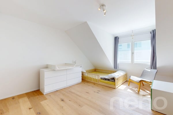 Neuwertige 5.5-Zimmer-Maisonettewohnung in Spreitenbach 11