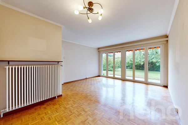 Villa à rénover à fort potentiel, opportunité unique à Vessy 3
