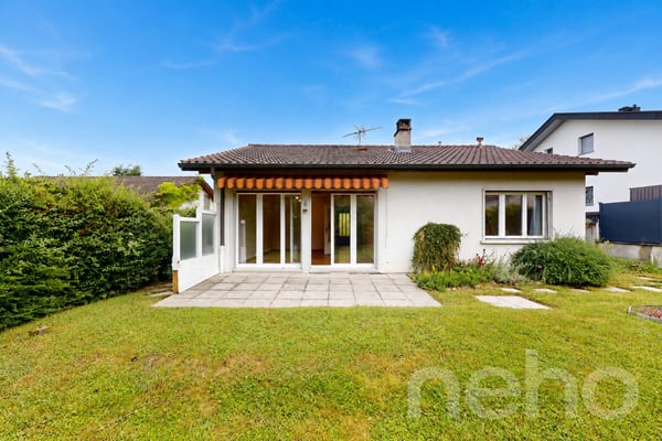 Villa à rénover à fort potentiel, opportunité unique à Vessy 1