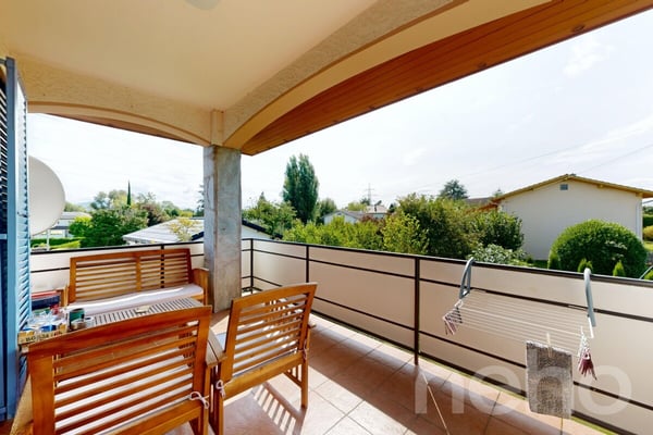 Maison villageoise de 2 appartements avec potentiel de transformation 9