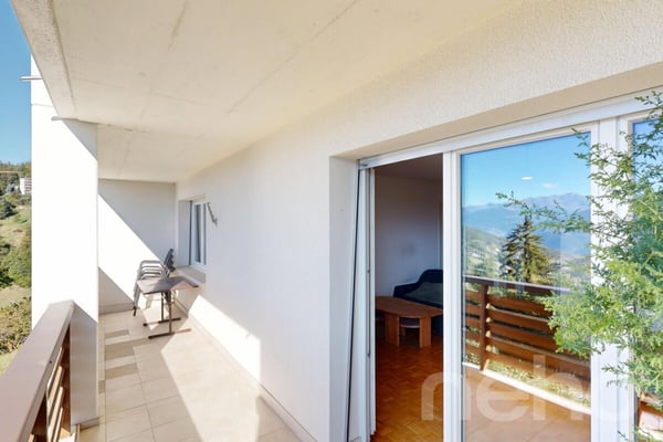 Superbe 2.5 pièces avec balcon plein sud à Crans-Montana 12
