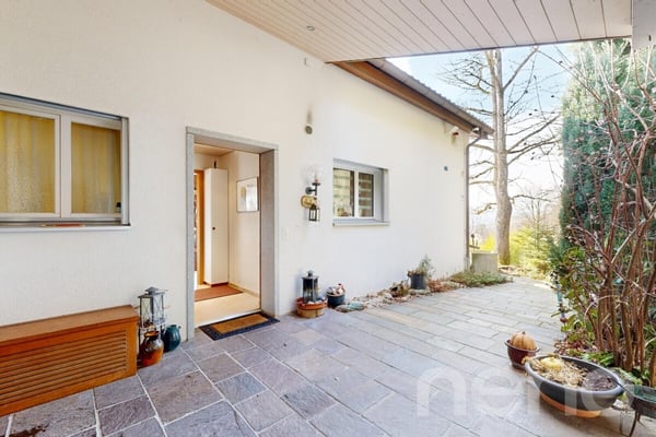 Familienparadies am Südhang mit Weitsicht und Bauland 4