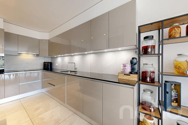 Entre modernité et sérénité, votre future maison à Broc 7
