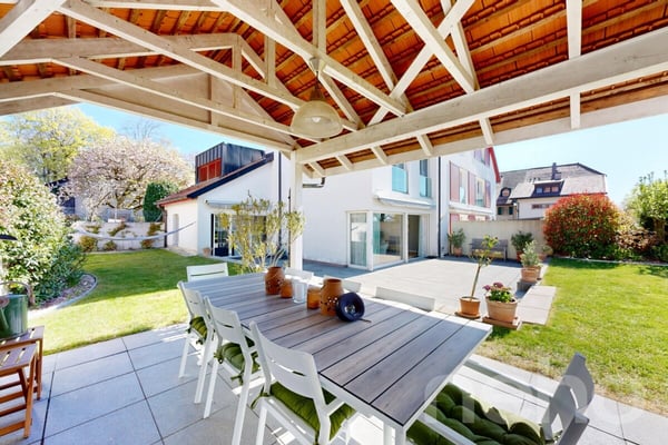 Appartement dans un corps de ferme avec jardin privatif 4