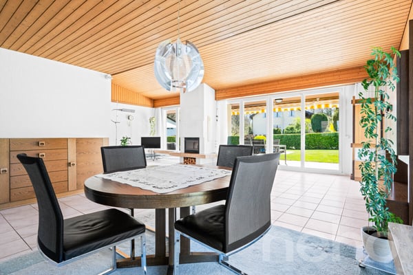5.5 Zi. Familienparadies mit Pool, grossem Garten und Privatsphäre 3