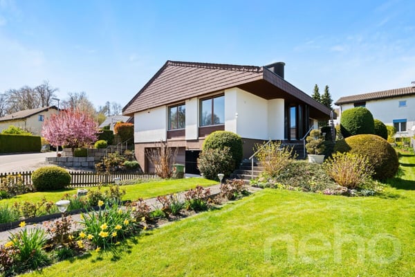 5.5 Zi. Familienparadies mit Pool, grossem Garten und Privatsphäre 11