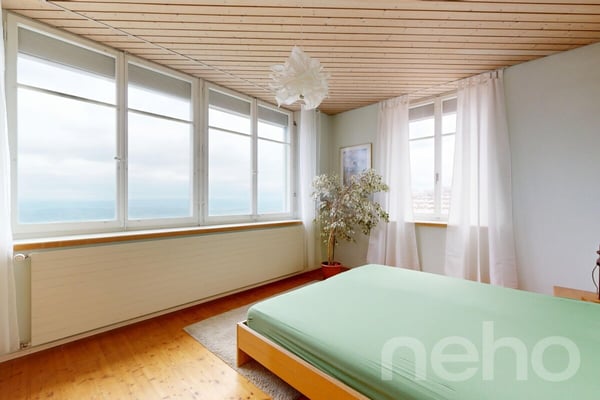 Zweifamilienhaus mit traumhafter Aussicht 4