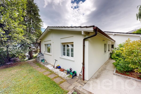 Villa contemporaine d'exception avec piscine et vue lac Neuchâtel 12
