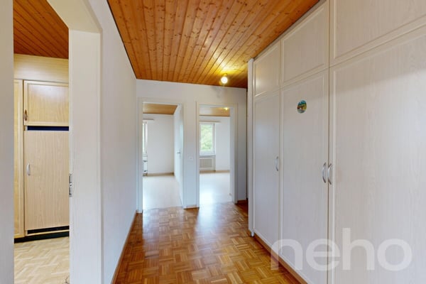 4-Zimmerwohnung im obersten Stock mit Balkon und Cheminée 7