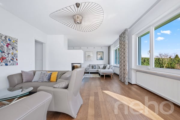 Exklusive Villa mit Galerie, Indoor-Pool und Gartenidylle 10