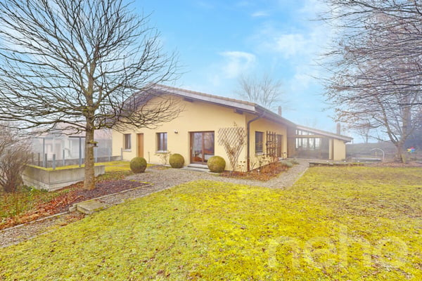 Eindrückliches Zuhause an idyllischer Lage 1