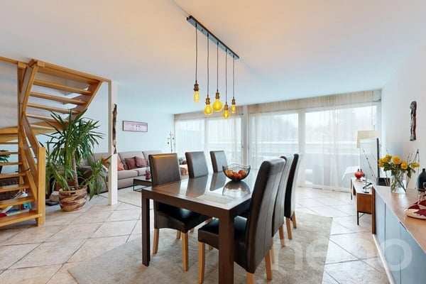 Grand Duplex avec Jardin privé à La Chaux-de-Fonds, 4.5 pièces 2