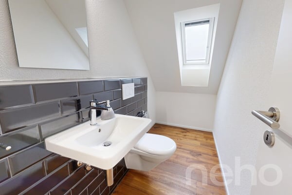 Neuwertige Dachgeschosswohnung mit hochwertigem Ausbaustandard 9