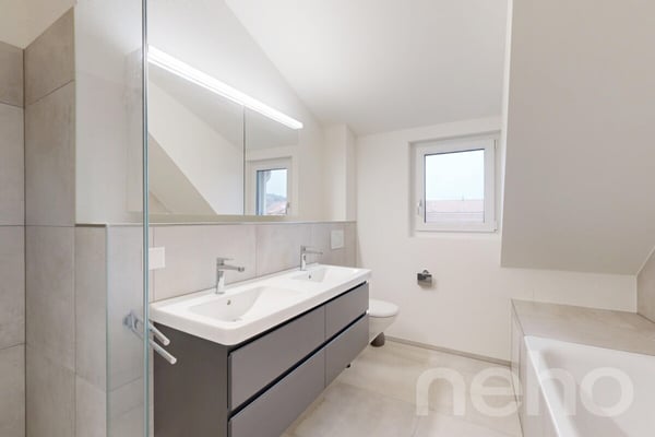 Neuwertige Dachgeschosswohnung mit hochwertigem Ausbaustandard 11