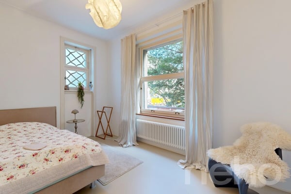 Grosszügige 6-Zimmer-Wohnung mit historischem Charme (im Baurecht) 9