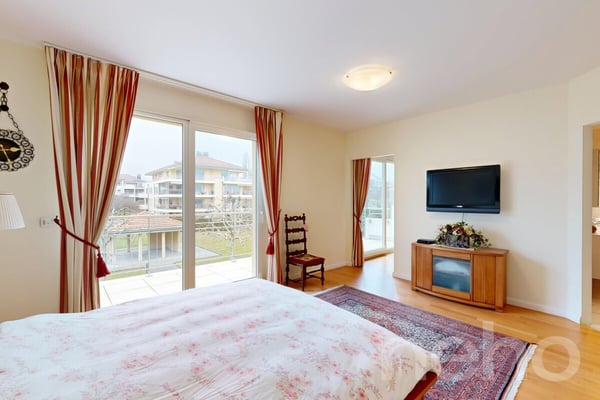 Duplex de prestige avec vue panoramique sur le lac Léman et les Alpes 10