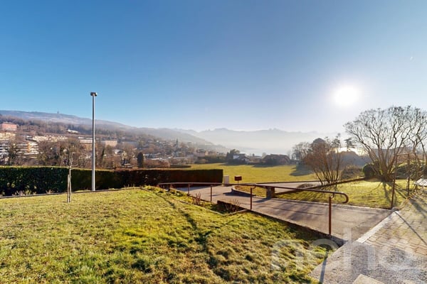 Charmante villa avec vue dégagée sur les Alpes et le lac 4