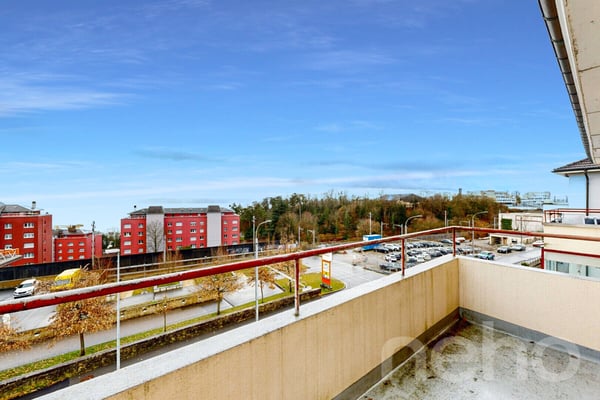 Appartement 3.5 pièces avec Vue Lac ? 80 m², Balcon Sud-Ouest 1