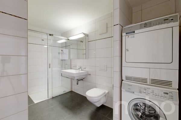 Belle vue sur le lac pour cet appartement lumineux et spacieux ! 7