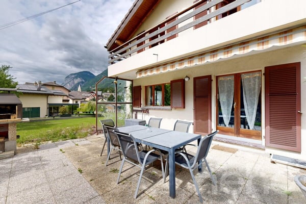 Maison mitoyenne au calme avec terrasse et garage 10