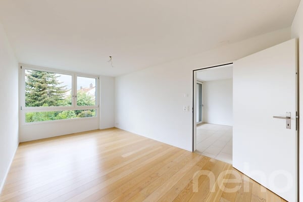 Moderne 4.5-Zimmer-Wohnung mit grosszügigem Wohnkonzept 12