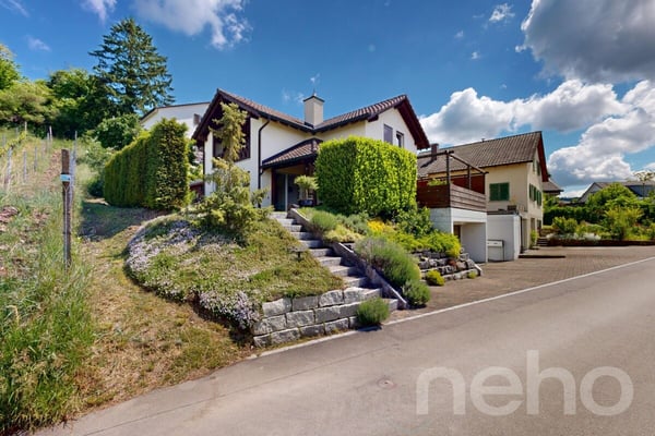 Einfamilienhaus mit viel Privatsphäre und unverbaubarem Ausblick 2