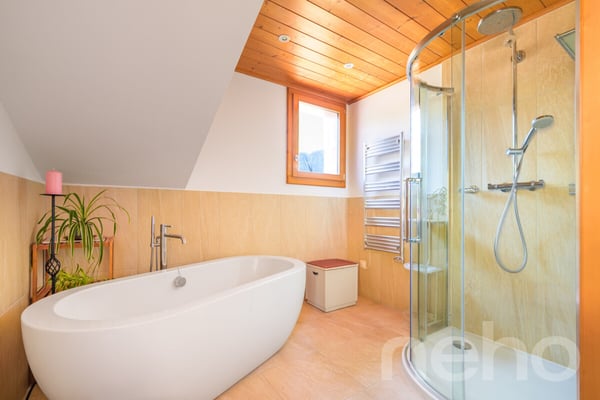 La Bonne Étoile  ? Chalet incluant 3 parcelles constructibles 9