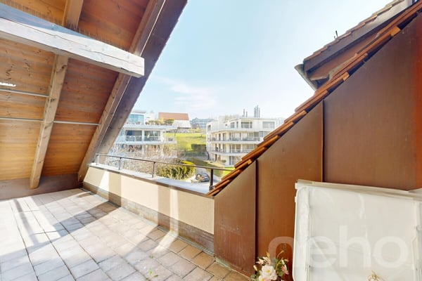 Lichtdurchflutete Dachmaisonette in ruhiger Lage von Zürich-Witikon 8