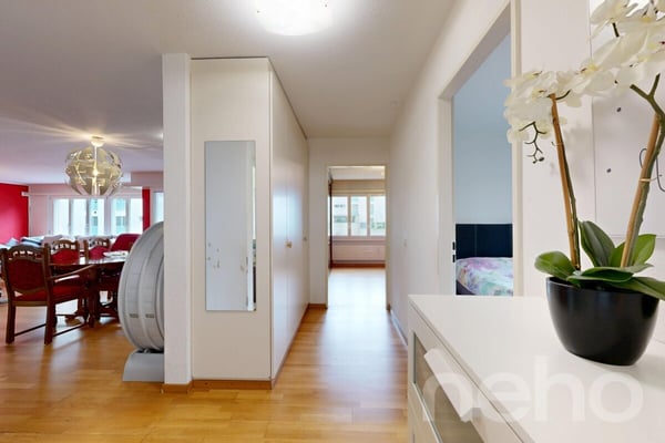 Grosszügige 4.5-Zimmer-Wohnung mit viel Potenzial an ruhiger Lage 7