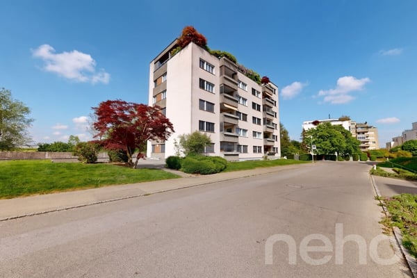 Grosszügige 4.5-Zimmer-Wohnung mit viel Potenzial an ruhiger Lage 12