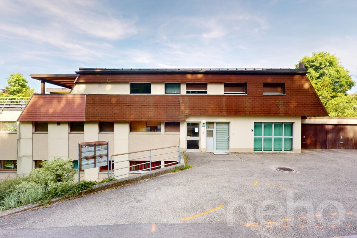 Immobilie in Les Brenets - Superbe 7.5 pièces avec jardin, vue montagne et garage - Bild 11