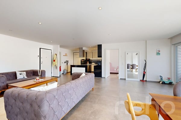 Grand 5,5p de 200 m² + Terrasses ? Idéal Investisseurs ou Bi-familial 4