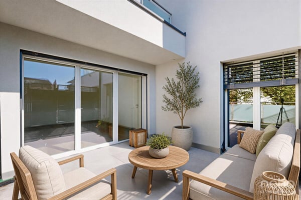 Grand 5,5p de 200 m² + Terrasses ? Idéal Investisseurs ou Bi-familial 9
