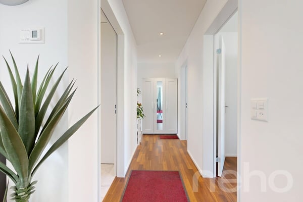 Neuwertige 3.5-Zimmer-Wohnung mit Balkon und Top-Ausstattung 10