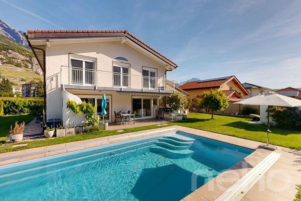 Superbe Villa 6.5 de 190m² avec piscine récente & jardin 2