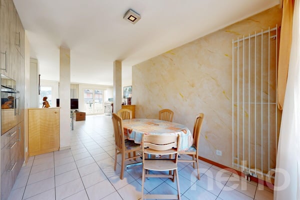 Grand appartement lumineux, calme absolu, entre lac et autoroute 9