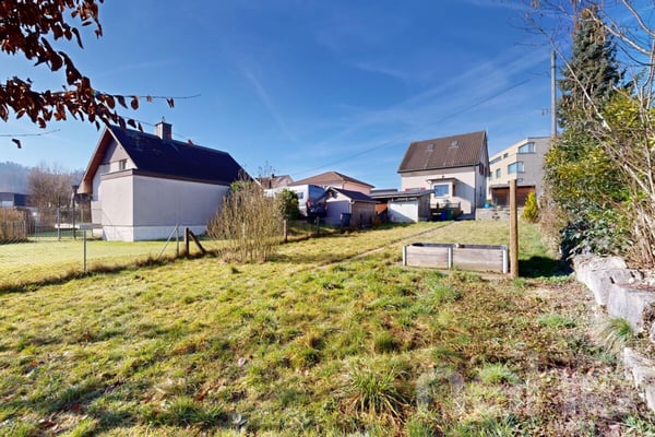 Charmantes 4 Zimmer EFH mit Ausbaupotenzial auf 732m2 Grundstück 2