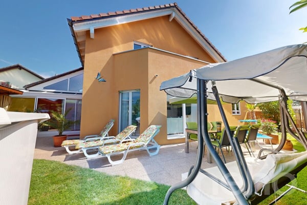 Superbe maison familiale avec piscine et cuisine d'été au calme 12