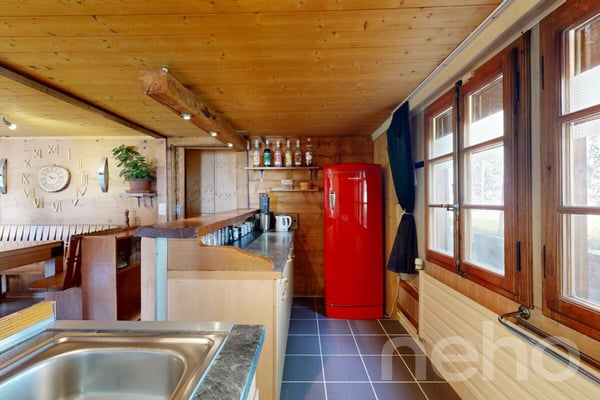 Un chalet plein de charme dans un écrin de verdure 8