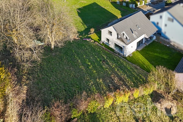 Einfamilienhaus mit Wellnessbereich, Garten & hochwertigem Ausbau 11
